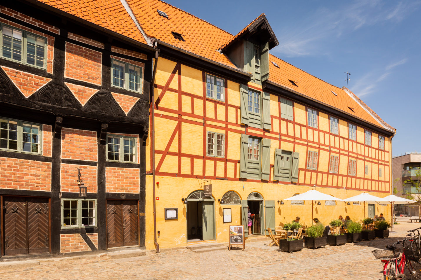 Restaurant Oluf Bagers Gård i hjertet af Odense