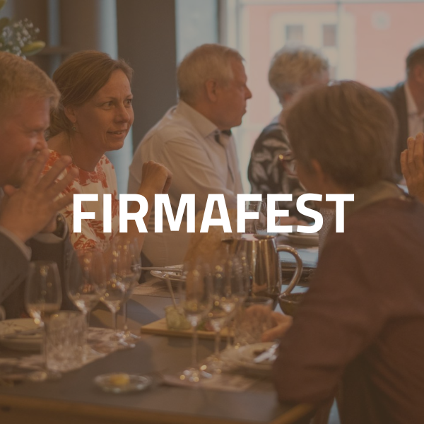 Hold firmafest hos Oluf Bagers Gård i Odense